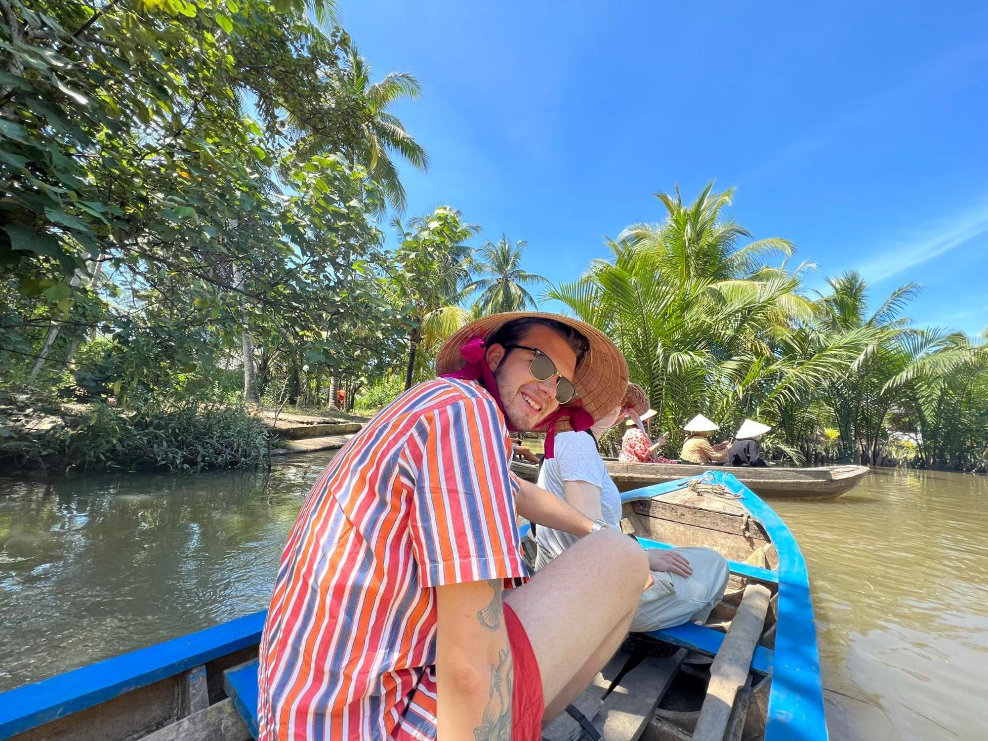 Hide Away Bungalows In Ben Tre City Exterior photo