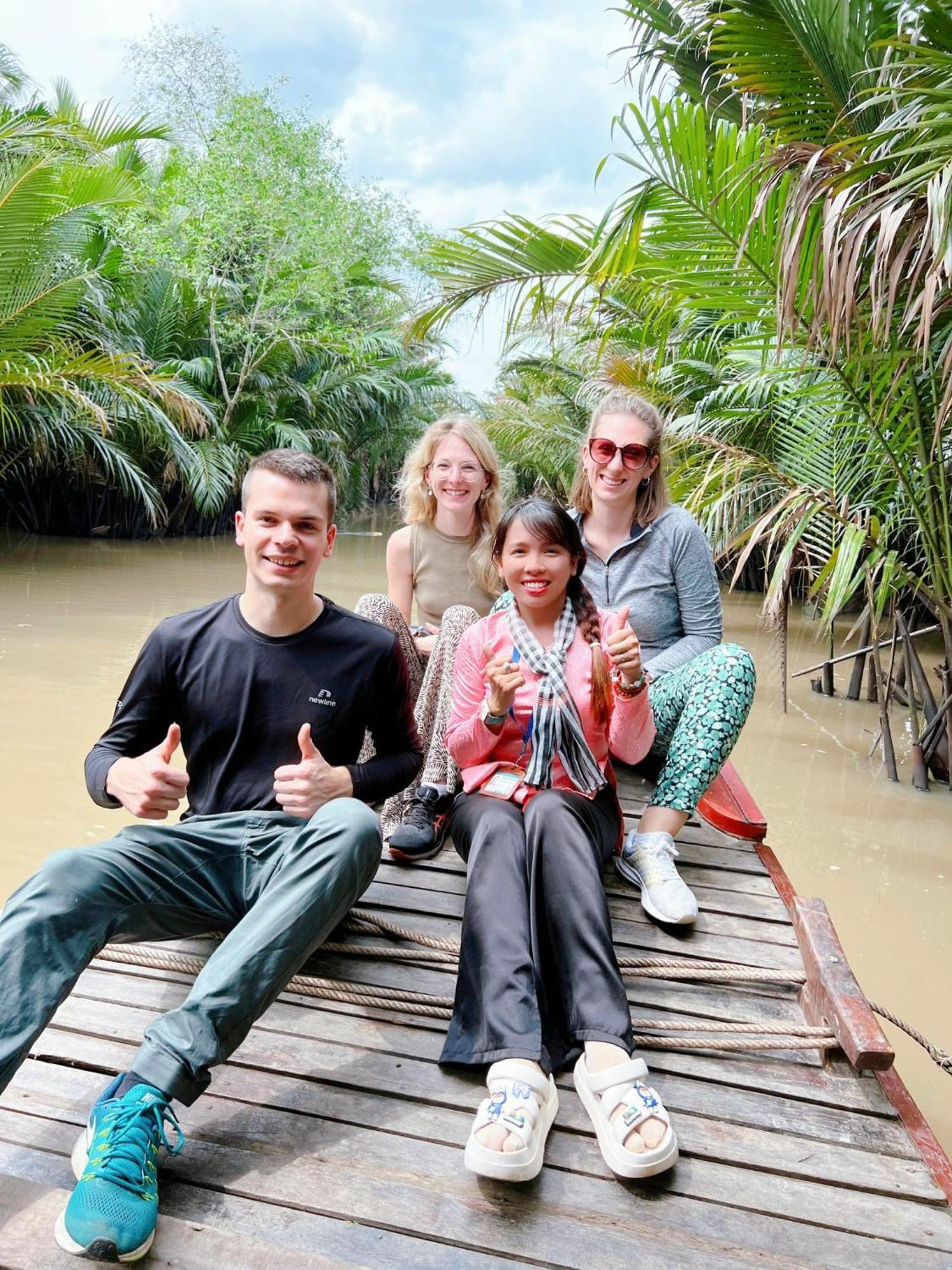 Hide Away Bungalows In Ben Tre City Exterior photo